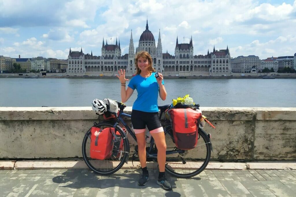 Voyager seule à vélo : les conseils de Manon