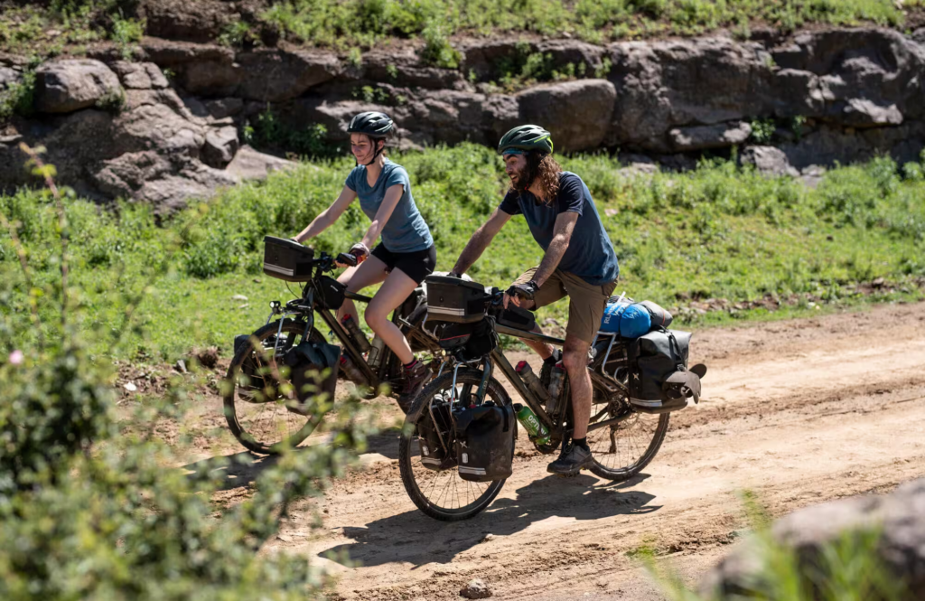 Les meilleurs vélos de voyage Decathlon (2025)