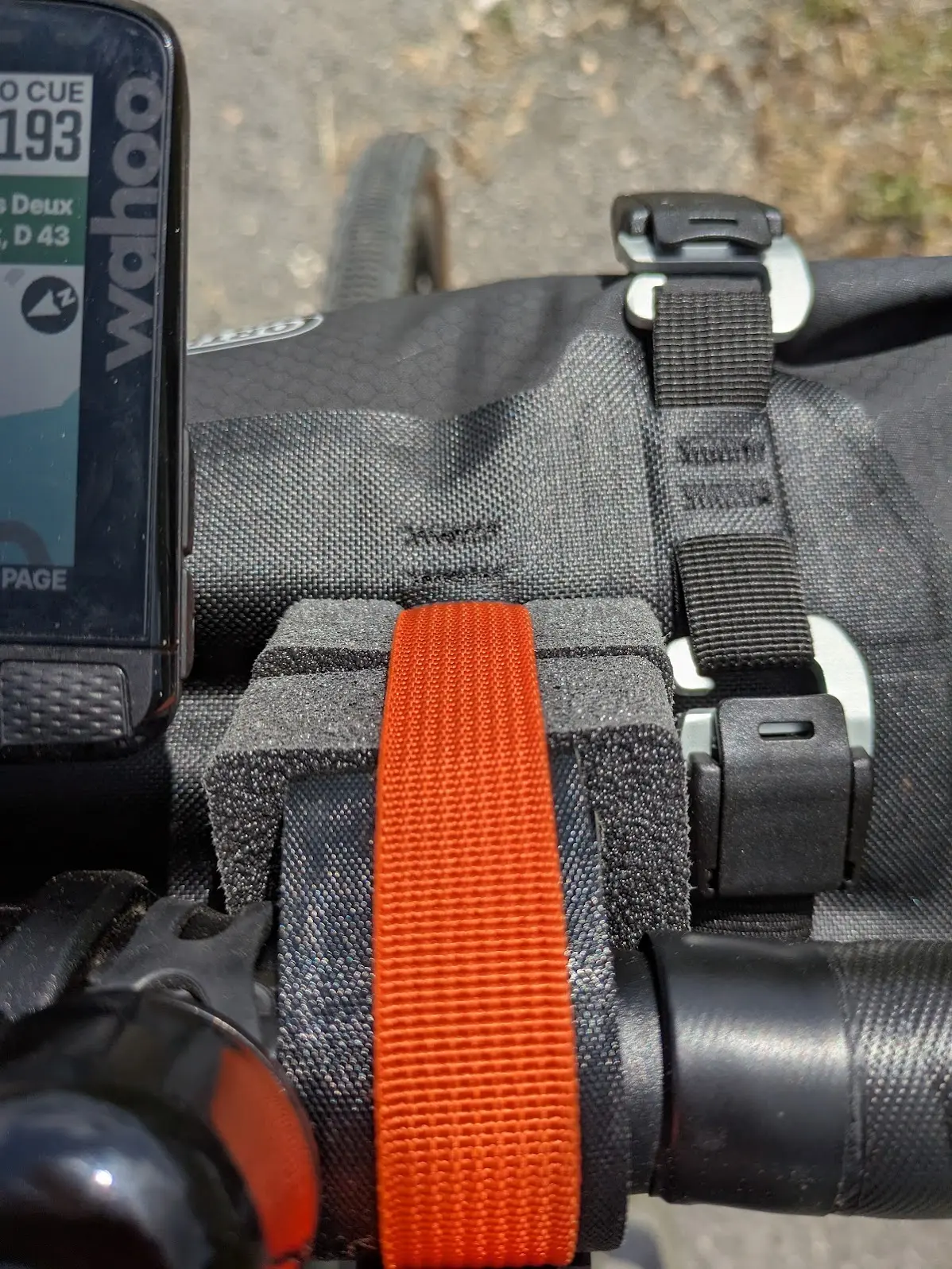 Les meilleures sacoches guidon bikepacking : comparatif 2026
