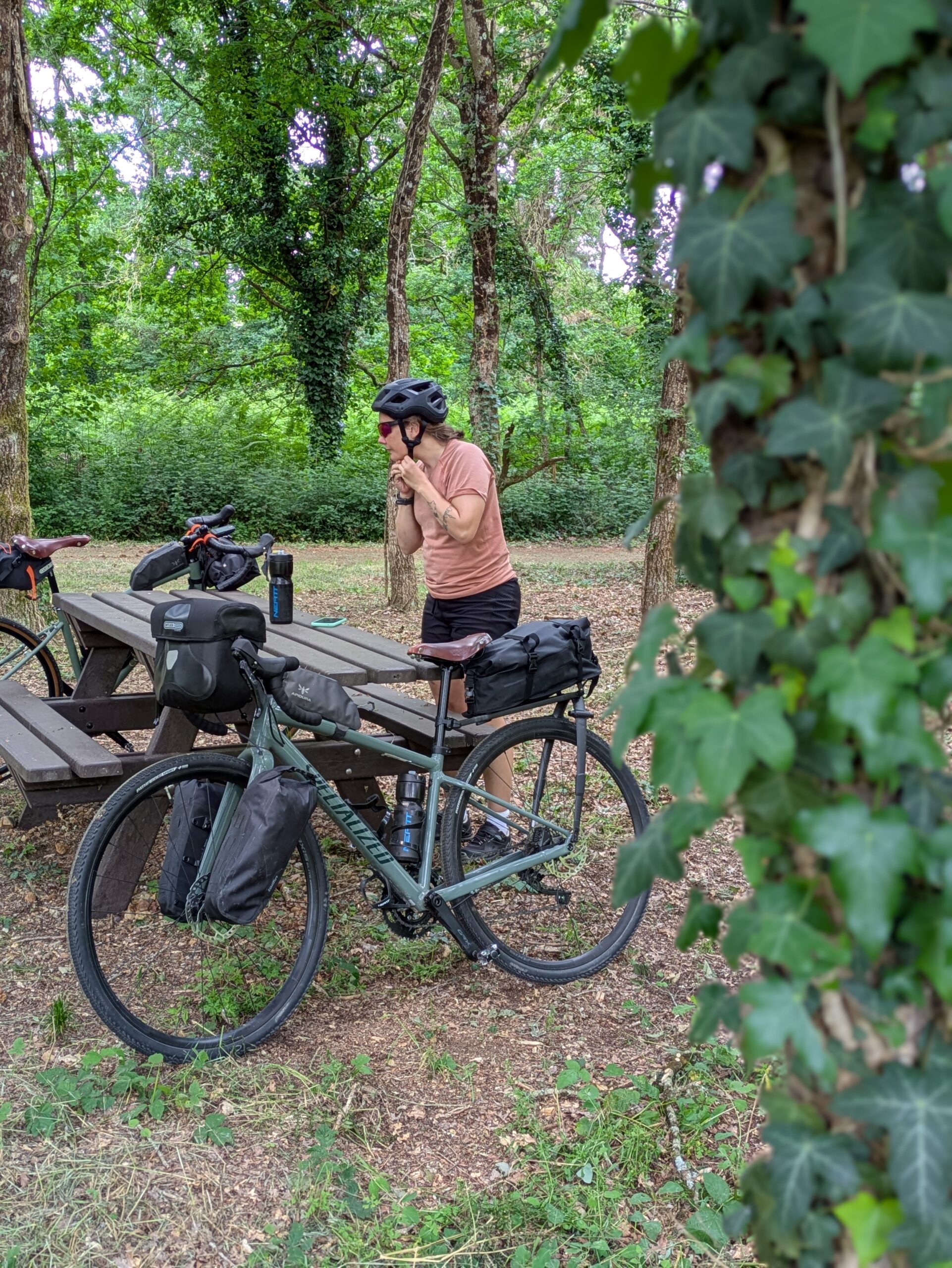 La Vélobuissonnière V44 — itinéraire vélo de 240km entre Saumur et Alençon