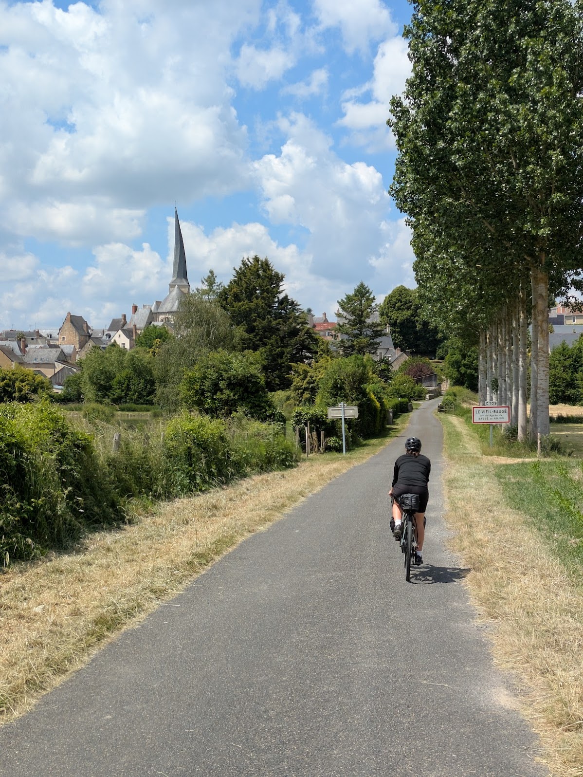 La Vélobuissonnière V44 — itinéraire vélo de 240km entre Saumur et Alençon