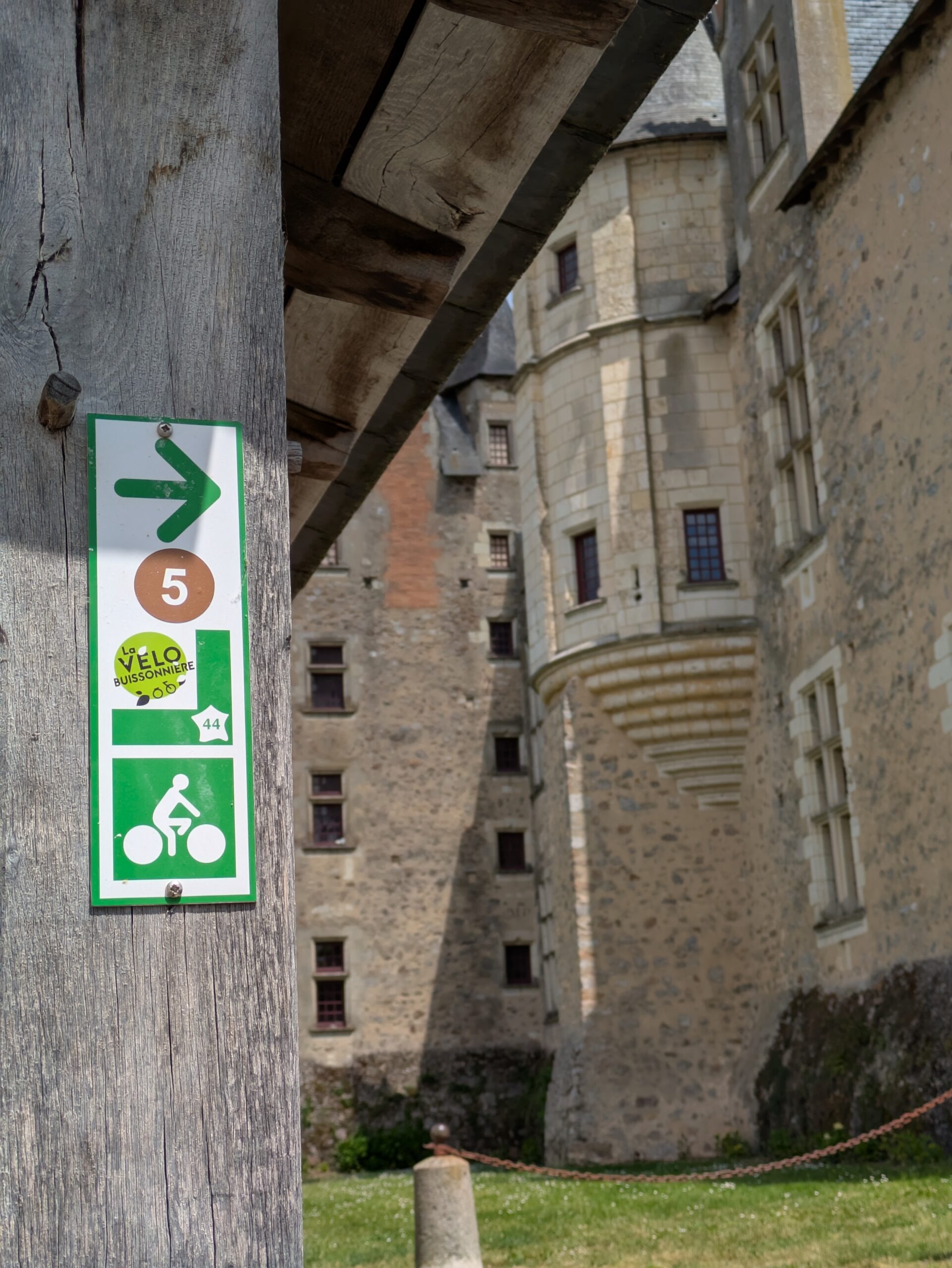 La Vélobuissonnière V44 — itinéraire vélo de 240km entre Saumur et Alençon