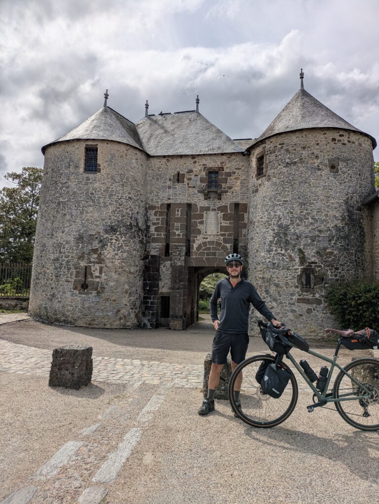 La Vélobuissonnière V44 — itinéraire vélo de 240km entre Saumur et Alençon