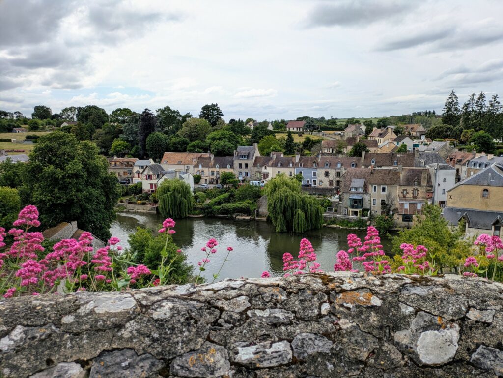 La Vélobuissonnière V44 — itinéraire vélo de 240km entre Saumur et Alençon