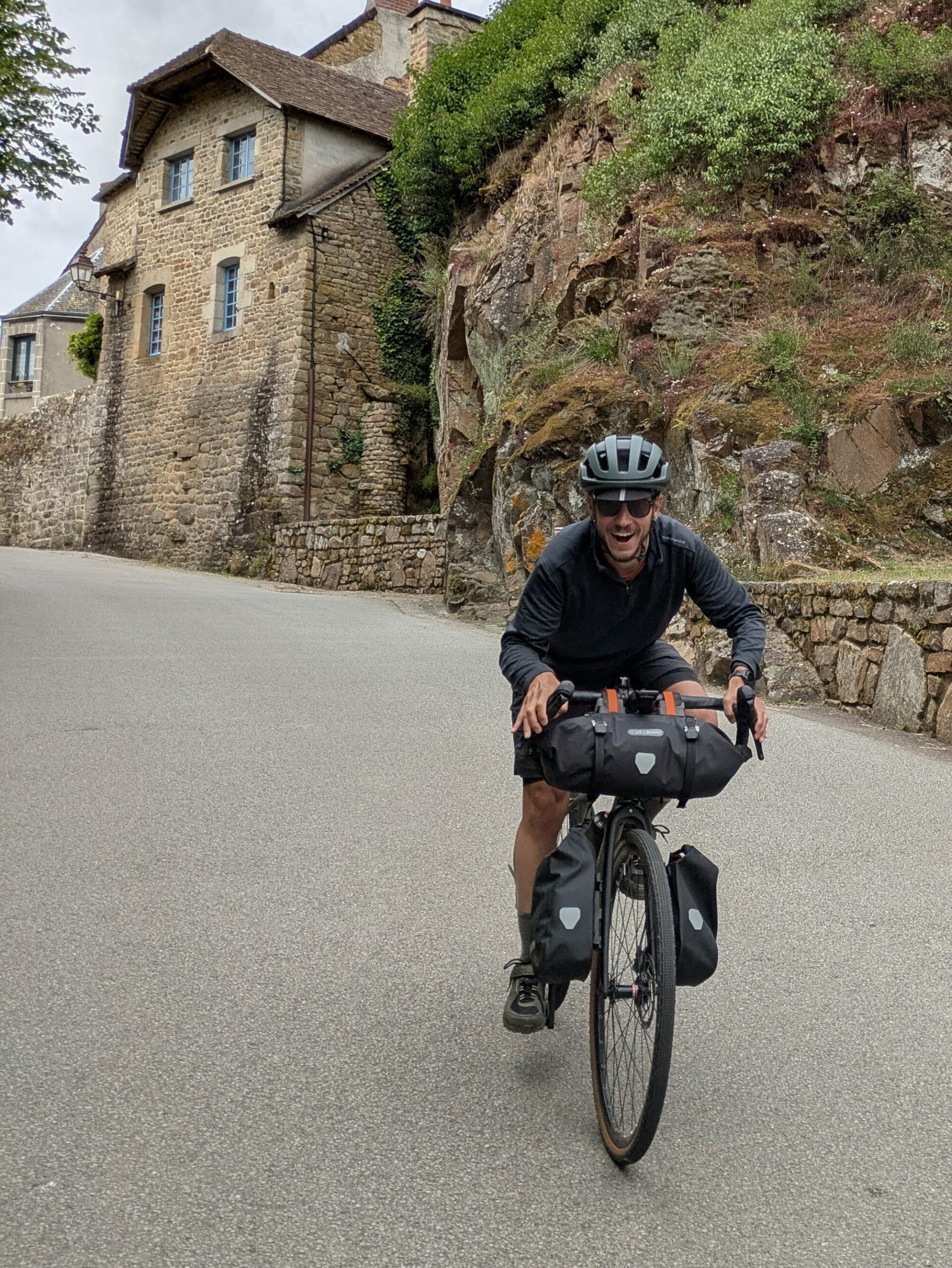 La Vélobuissonnière V44 — itinéraire vélo de 240km entre Saumur et Alençon