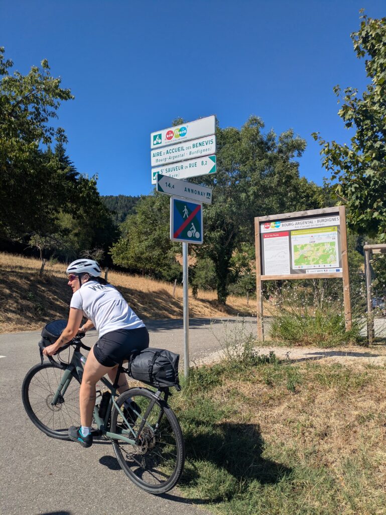 La Via Fluvia en famille ou pour débuter — La Via Fluvia à vélo : 2 jours du Puy-en-Velay à Saint-Vallier